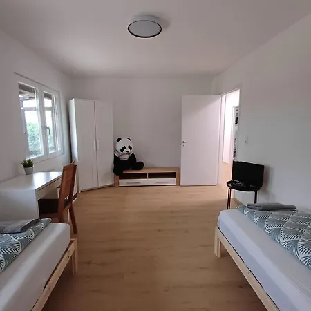 Eigenes Haus Mit Wintergarten Апартаменты Кассель