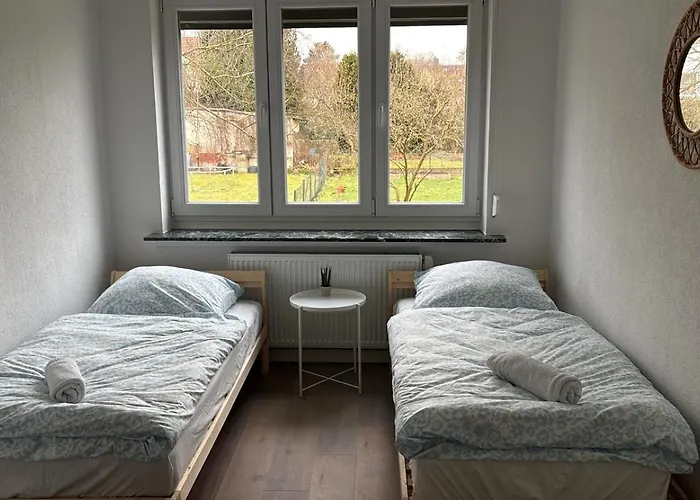 Kleines Haus Mit Wintergarten